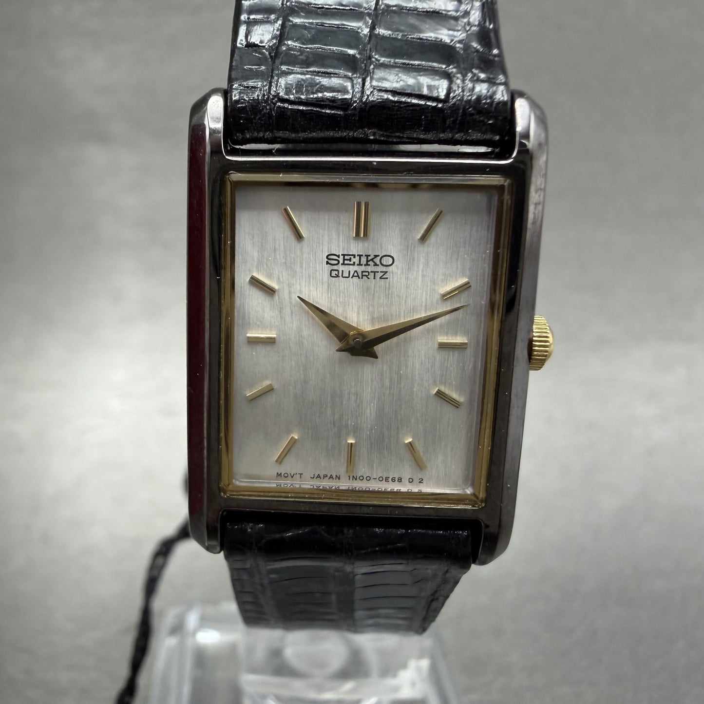 Seiko Tank Watch Women 18mm MOP Dial Black Tone Rectangle 1N005C89 NOS Runs Box1