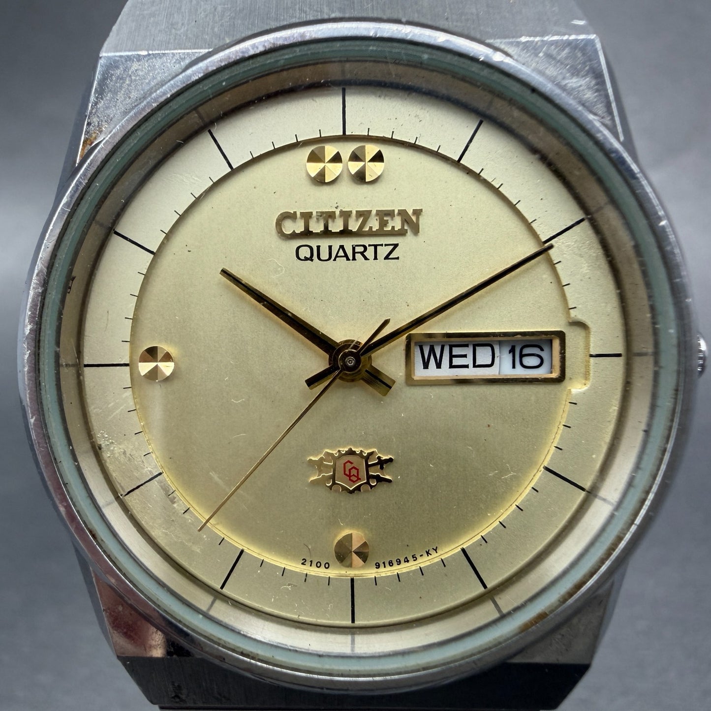 Citizen CQ Watch Men 35mm Champagne Dial Silver Tone Date 2100-289323 New Batt1