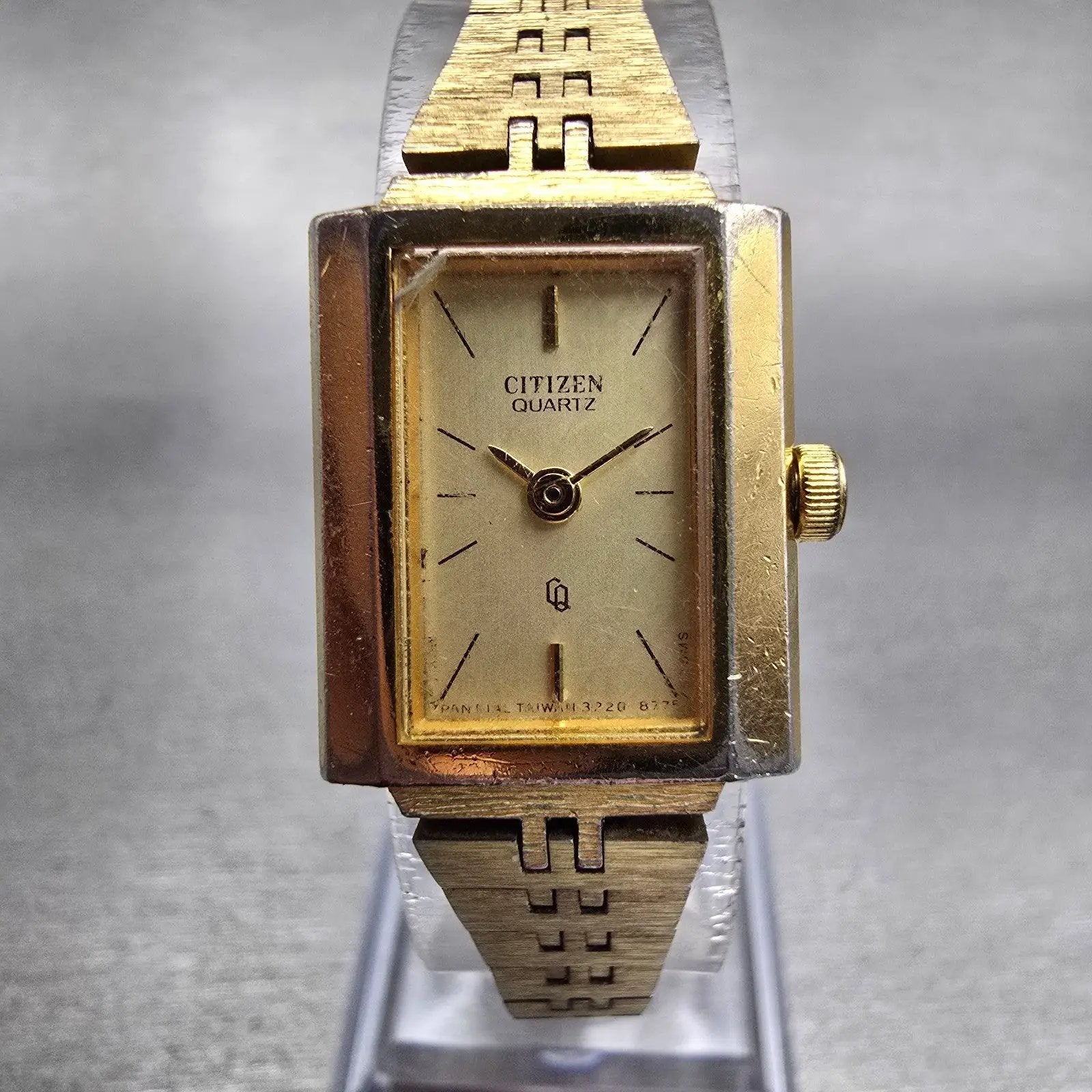 Citizen CQ Watch Women 17mm Champagne Dial Gold Tone 3220-893409 New Battery VTG0