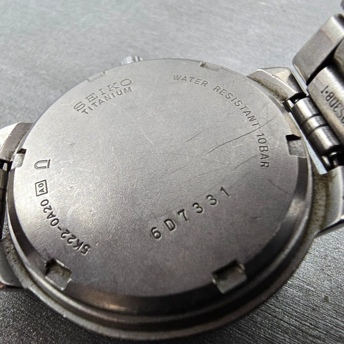 Seiko Solar Watch Men 35mm Black Dial Titanium Date Round 5K22-0A20 PARTS10