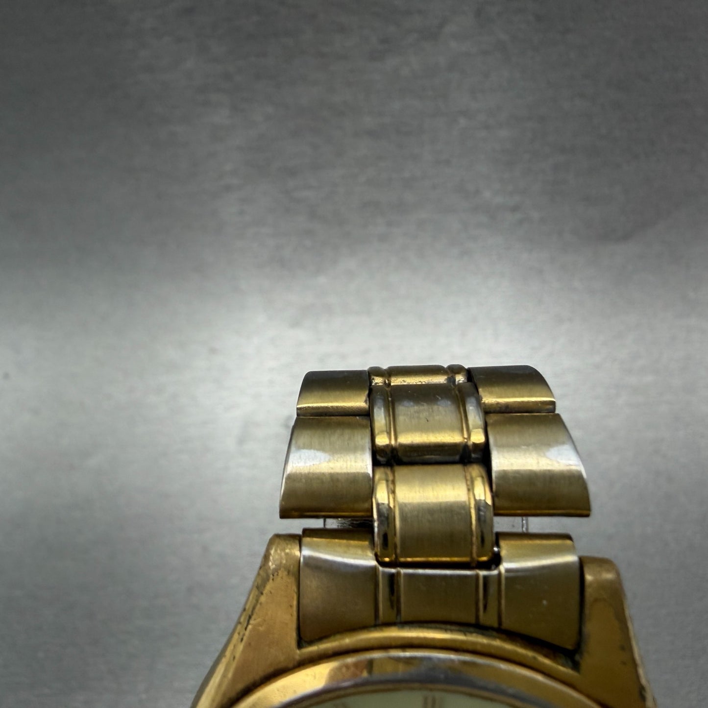 Seiko Watch Men 37mm Luminous Dial Gold Tone Daydate Round 7N43-9048 New Batt 7H4