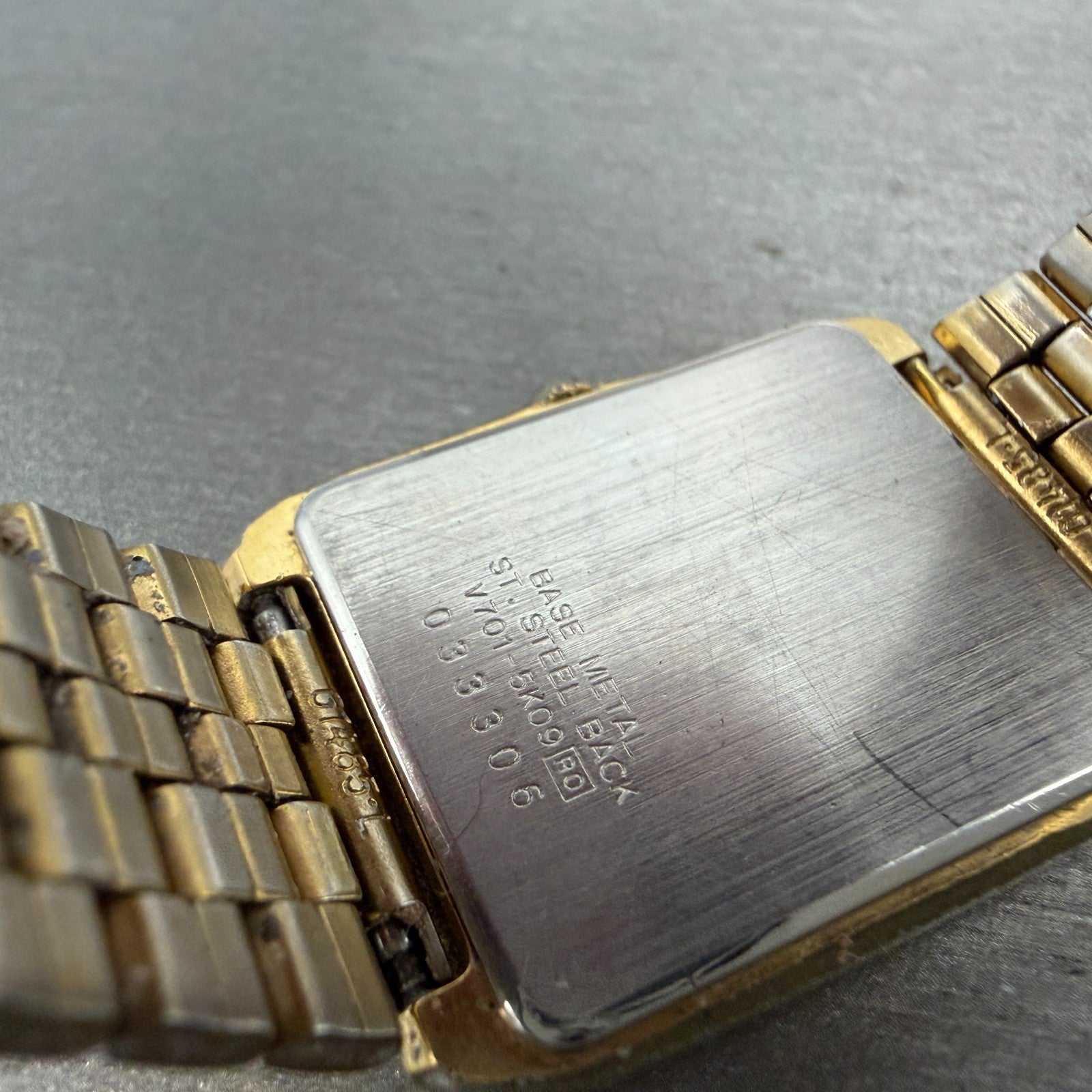 Seiko Tank Watch Men 25mm Silver Dial Gold Tone Rectangle V701-5k09 New Battery9