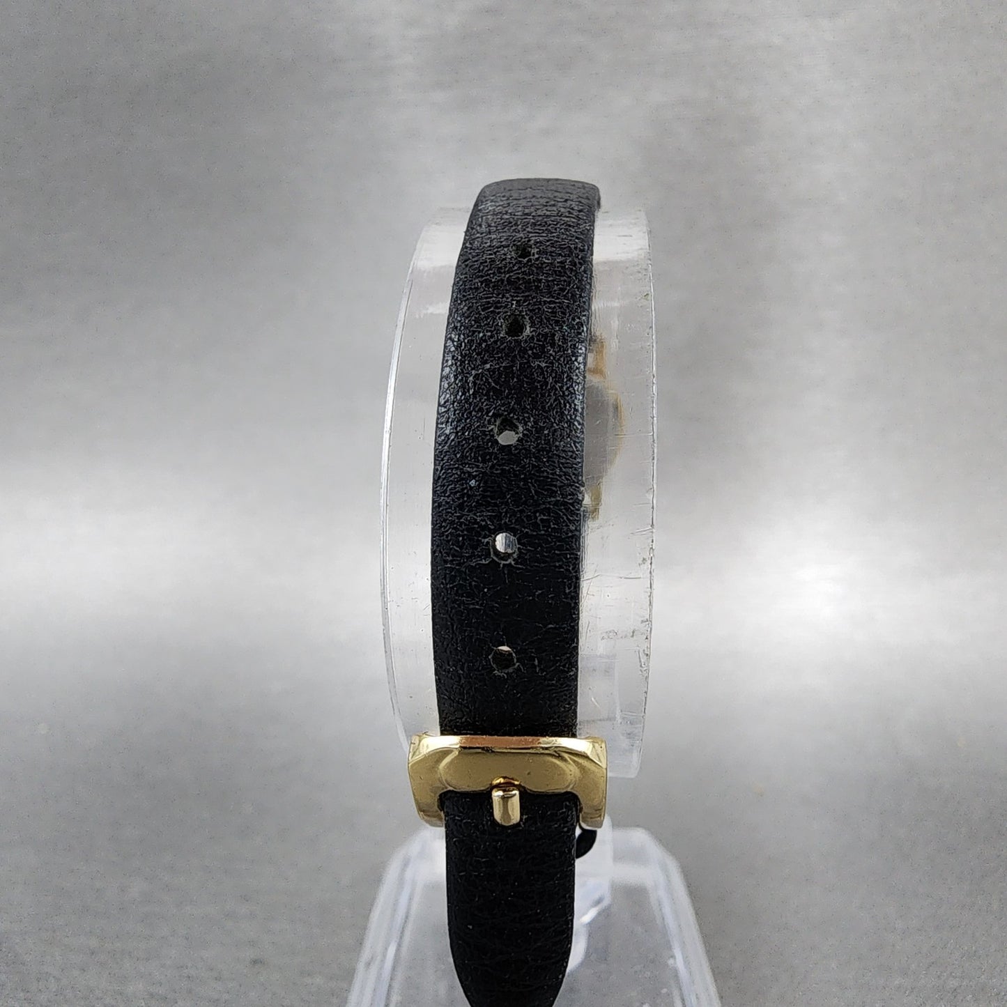 Seiko Watch Women 20mm Black Dial Gold Tone Round 2y000A19 New Battery Vintage7