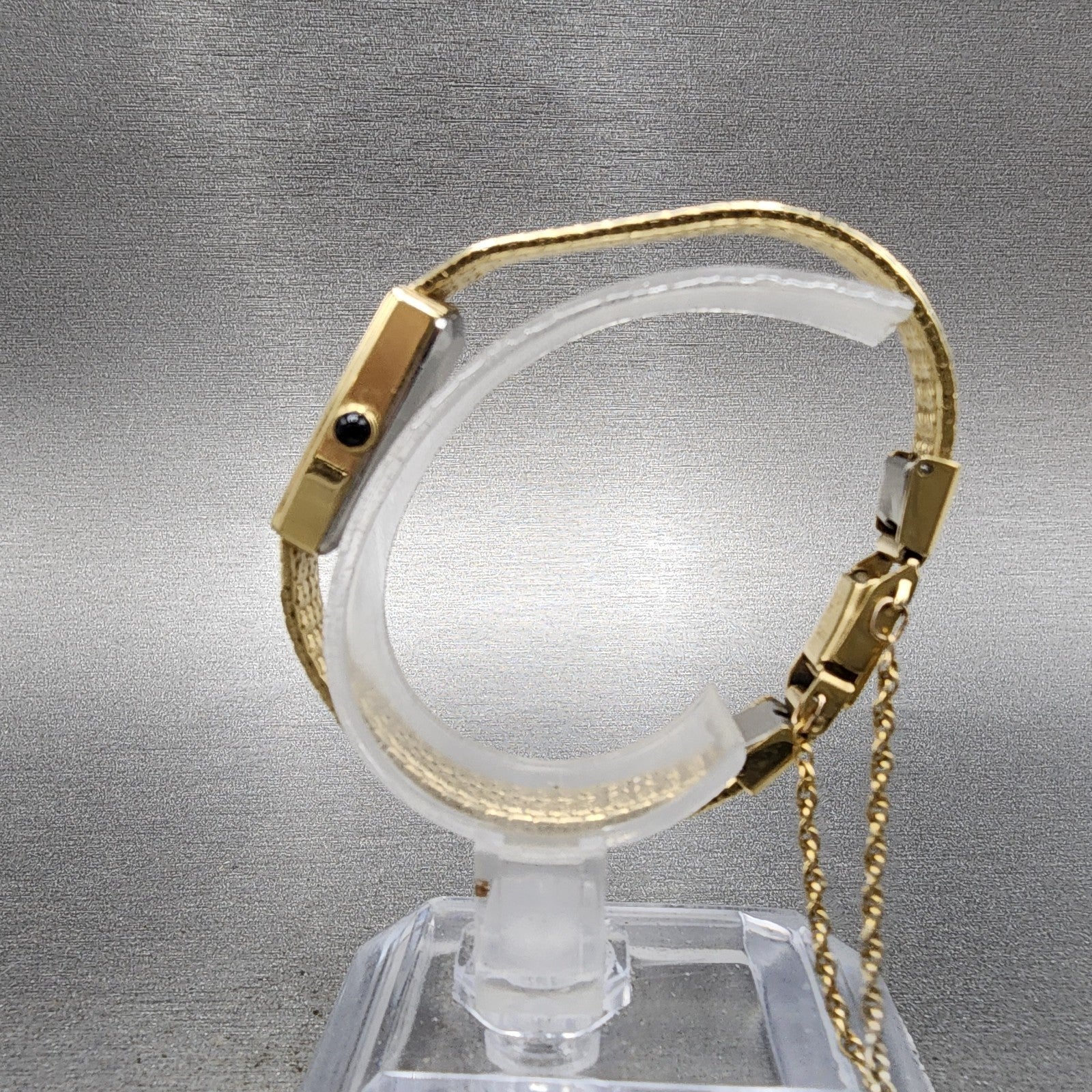 Seiko Tank Watch Women 14mm Champagne Dial Gold Tone 13205409 New Battery6