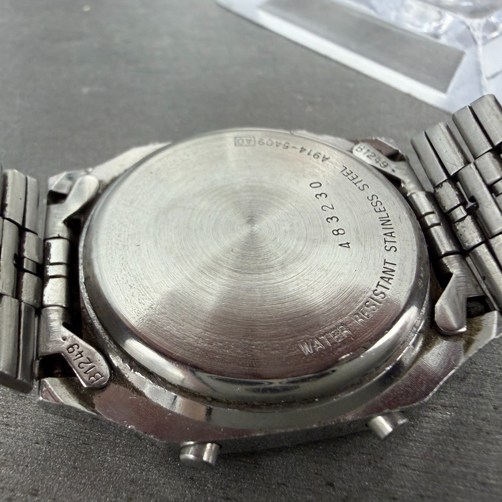 Seiko Digital Watch Men 34mm LCD Silver Alarm Chrono A914-5A09 New battery9