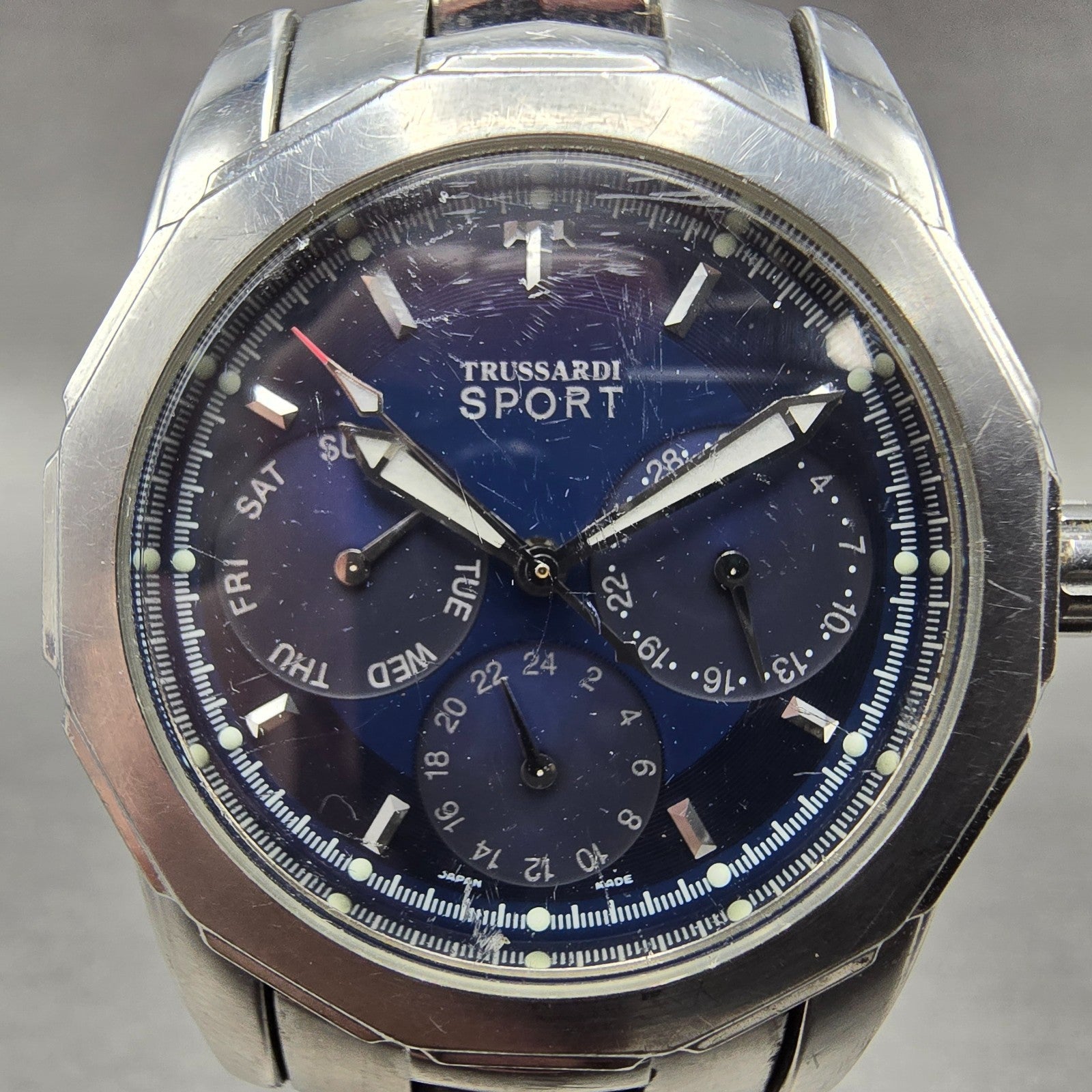 Trussardi Sport Watch Men 36mm Blue Dial Silver Tone Daydate Round New Battery2