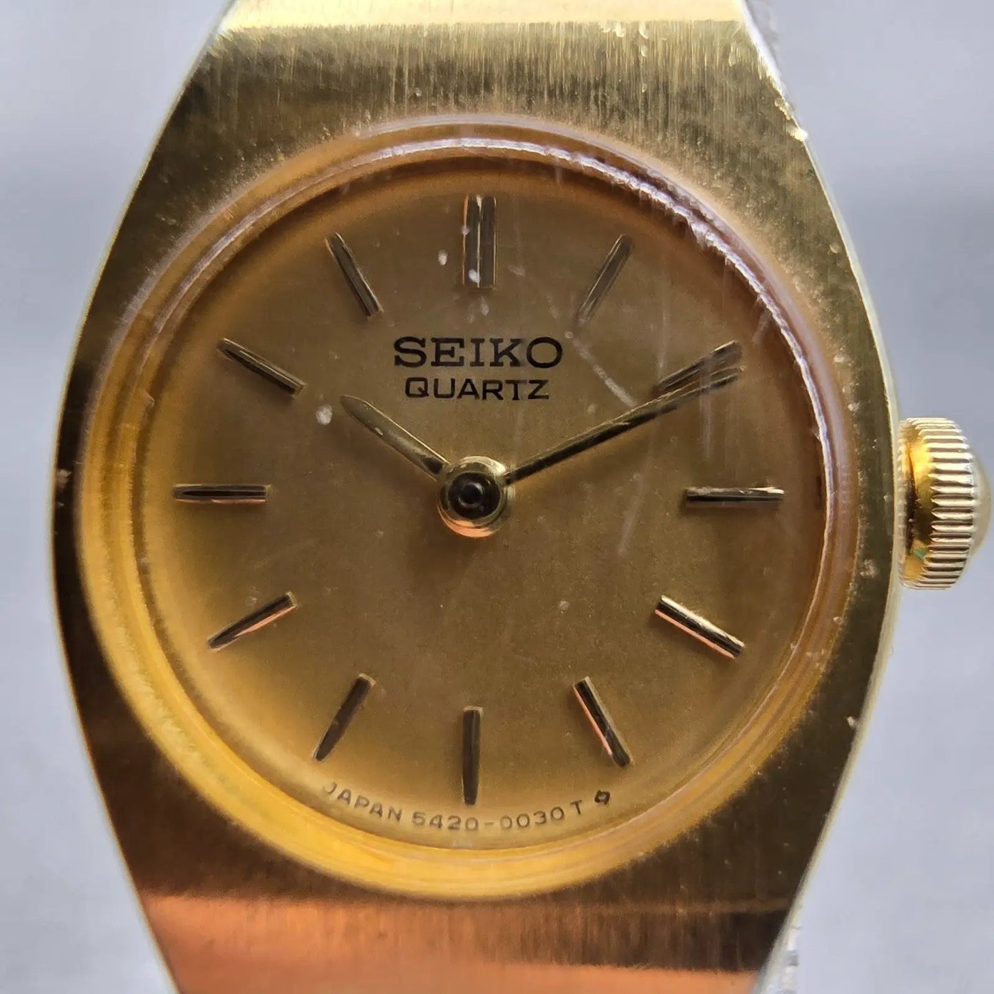 Seiko Watch Women 16mm Gold Dial Gold Tone Round 5420-0029 New Battery Vintage1