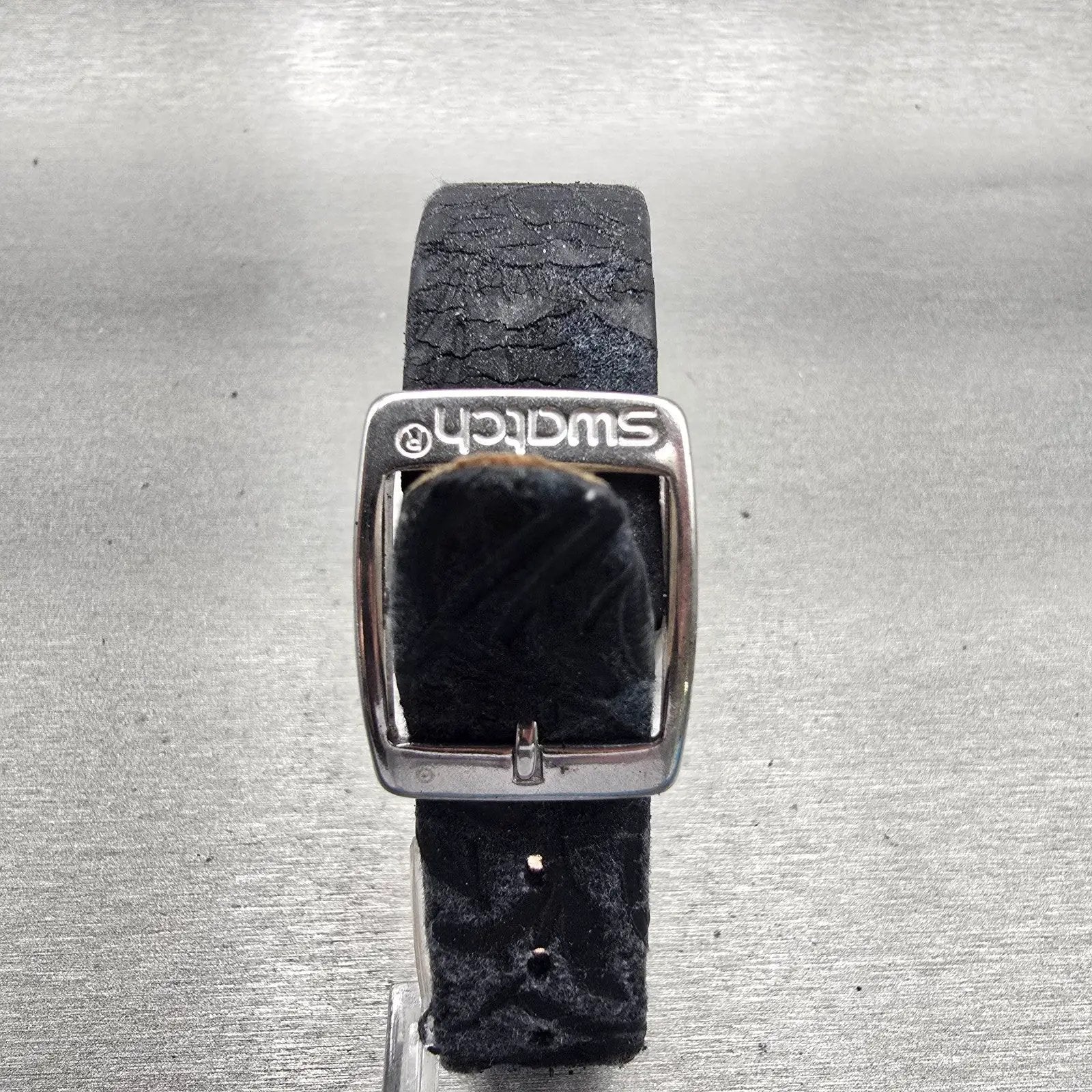 Swatch Irony BLACK FLOWER Watch Women Silver Dial Silver Tone YLS146 New Battery7