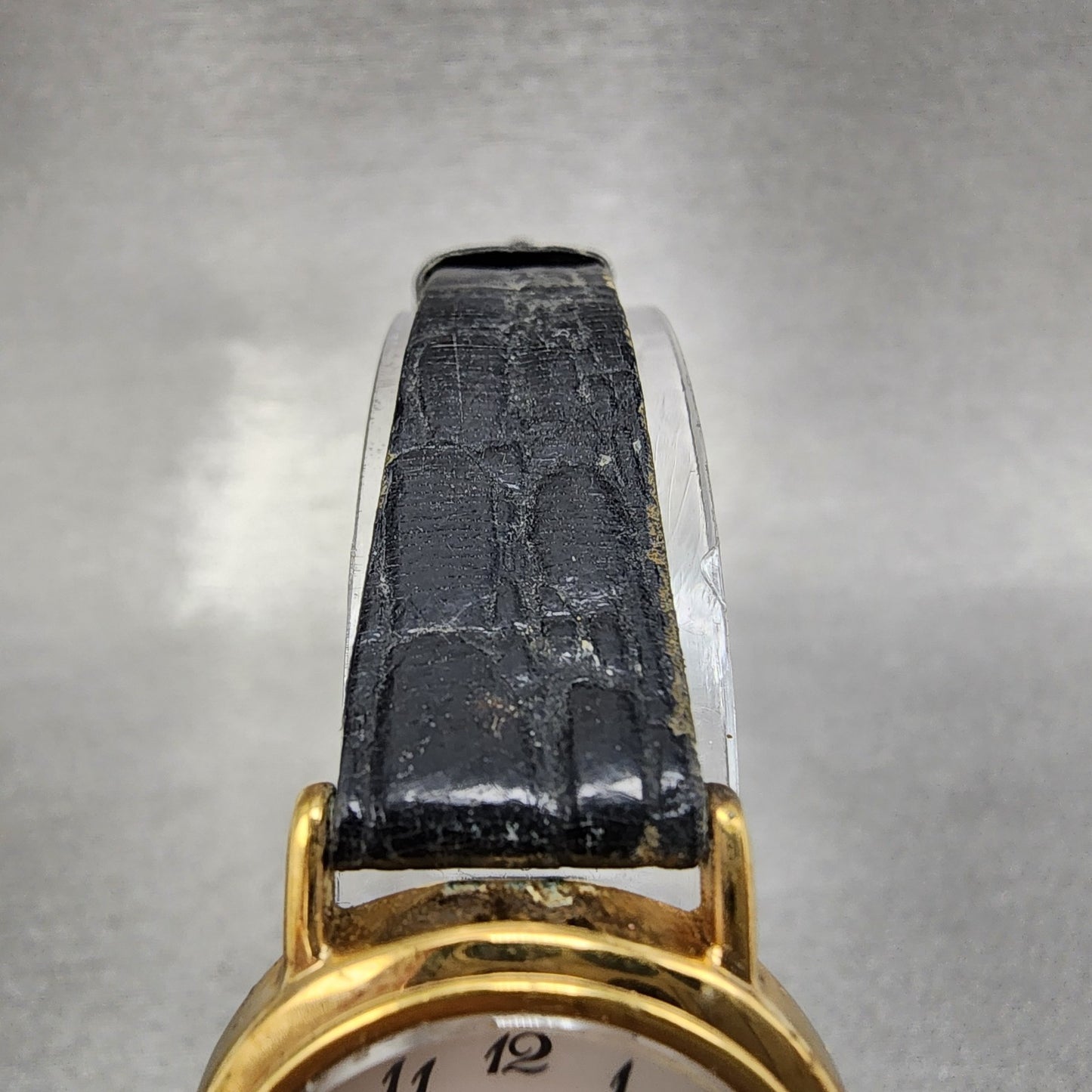 Seiko Watch Women 23mm White Dial Gold Tone Round 1N010DS0 New battery VTG4