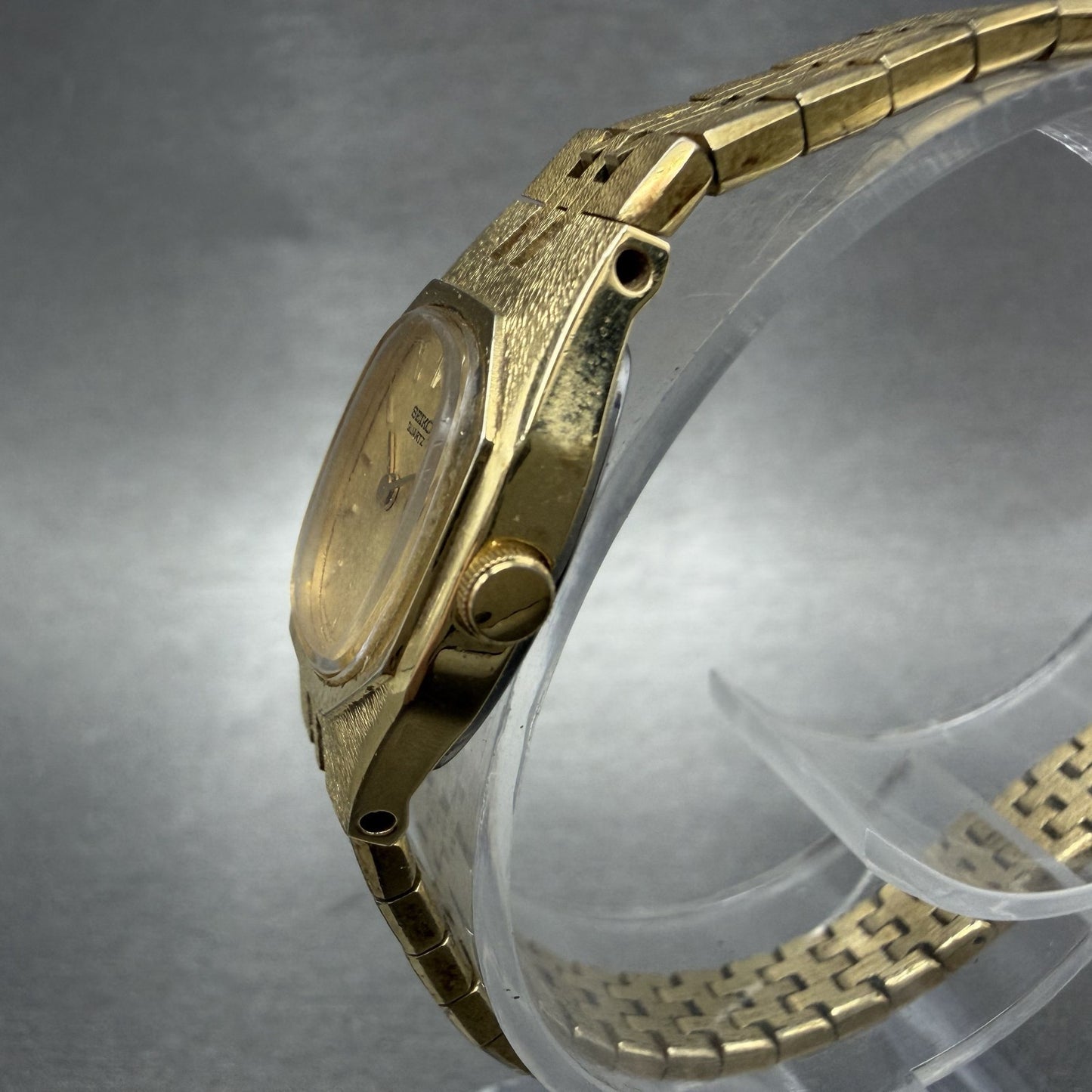 Seiko Watch Women 17mm Champagne Dial Gold Tone Rectangle 2C205749 New Battery2