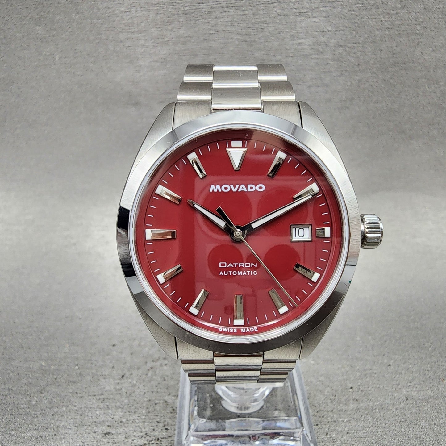 Movado Datron Watch Men 40mm Red Dial Silver Tone Date Automatic Round 36501941