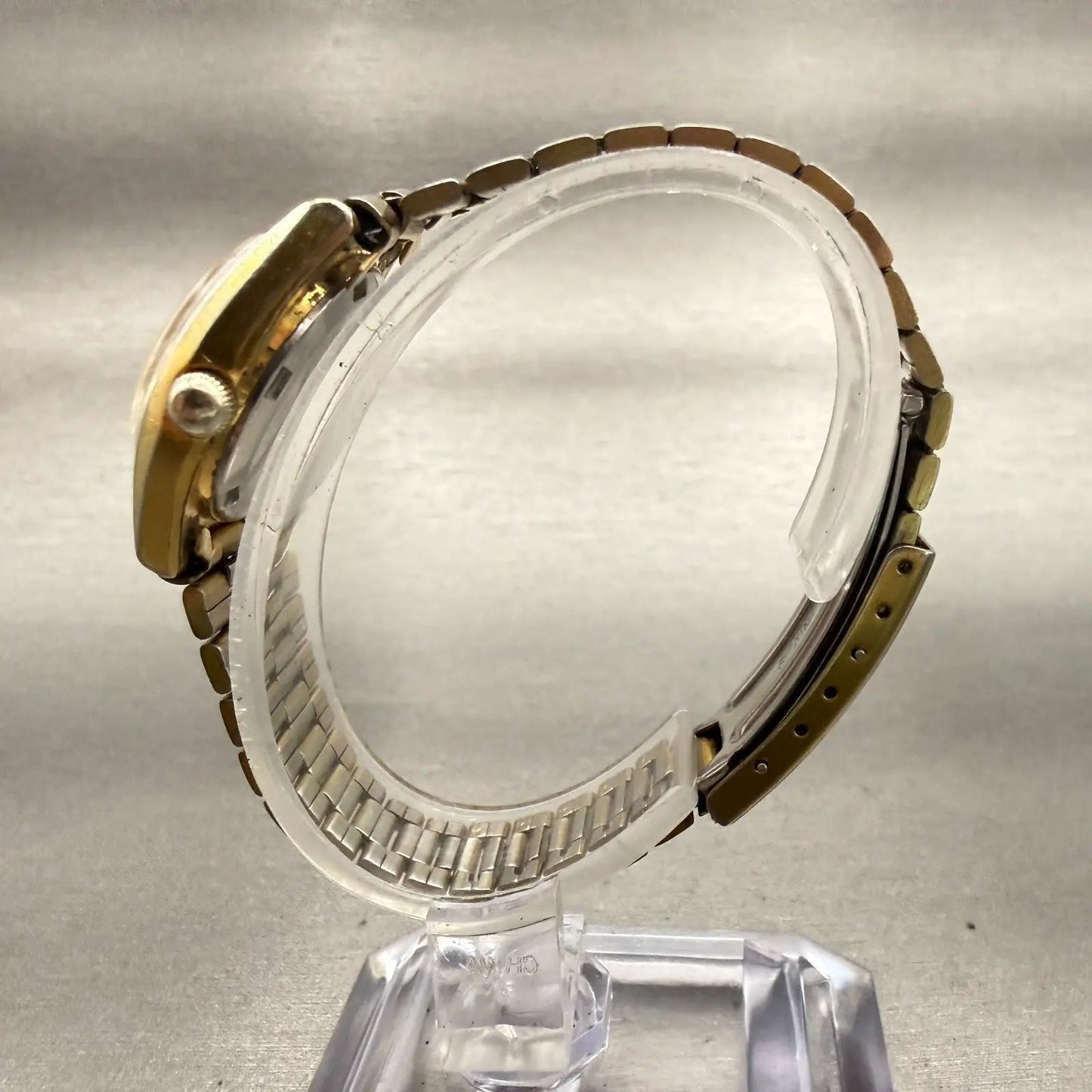 Citizen CQ Watch Women 24mm Silver Dial Gold Tone Date Round 2010-891252 New Bat6
