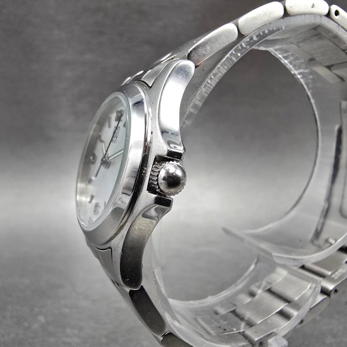 ESQ Watch Women 26mm Silver Dial Steel Date Round E5054 New Battery6