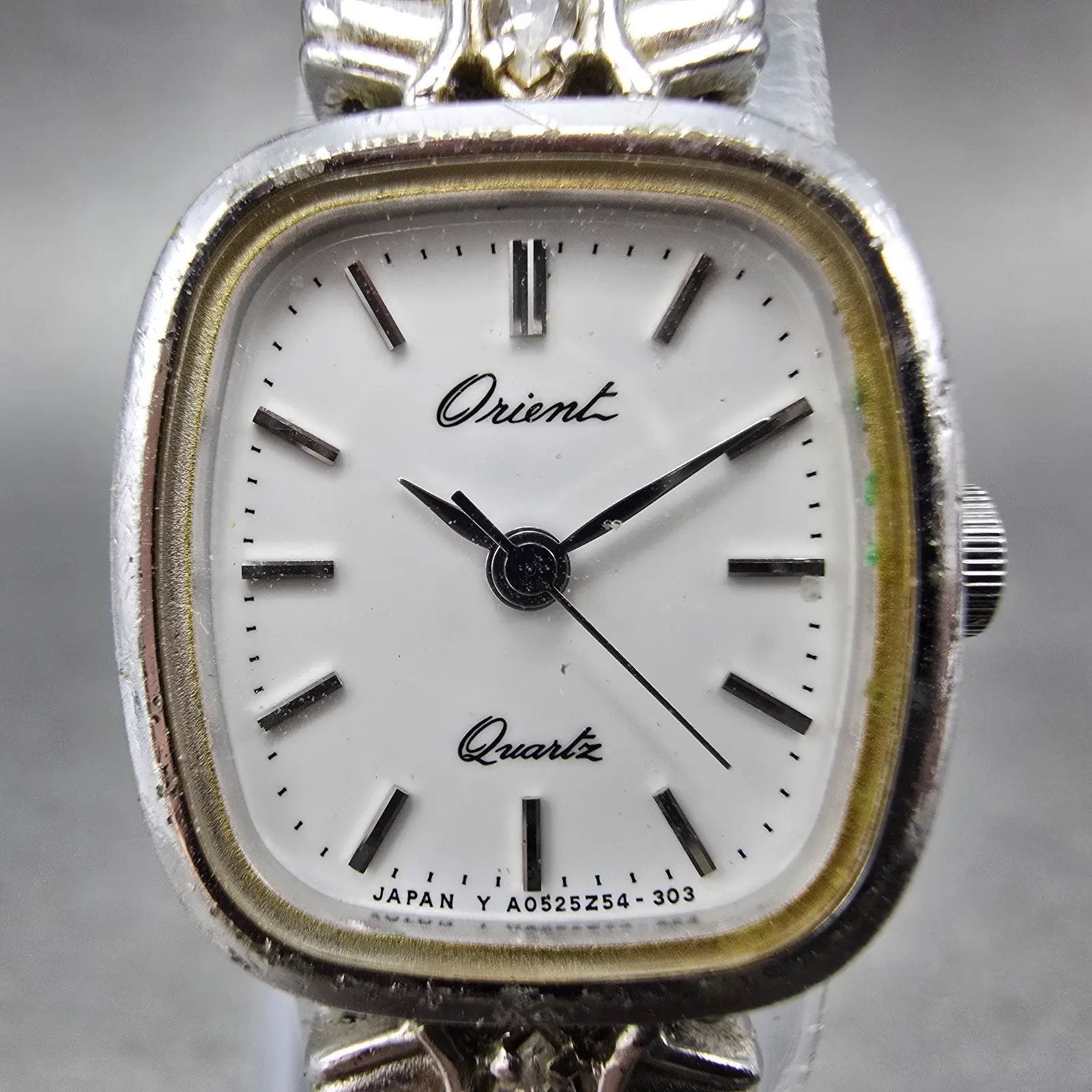 Orient Watch Women 18mm White Dial Silver Tone Rectangle A053Z5-40 New Battery D1