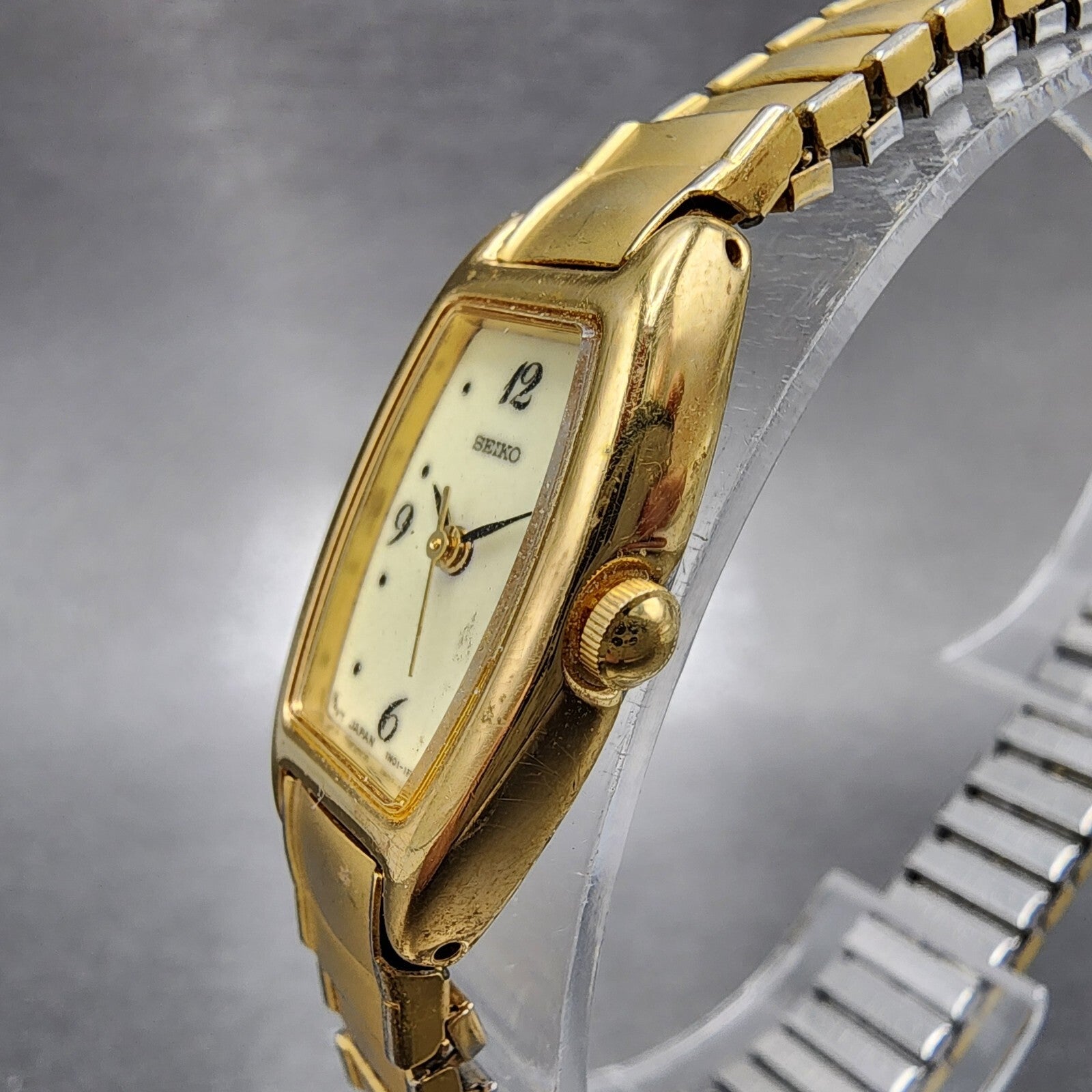 VTG Seiko Watch Women 16mm Cream Dial Gold Tone Rectangle 1N015B79 New Battery2