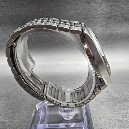 Seiko SQ 100 Watch Men 36mm Silver Dial Silver Tone Daydate 5Y23-7029 New Batt 78