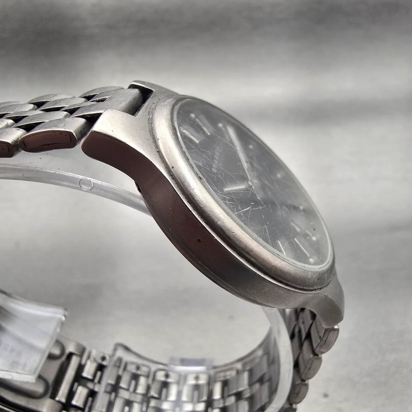 Skagen Denmark Watch Men 34mm Gray Dial Titanium Date Round 105XLT New Battery3