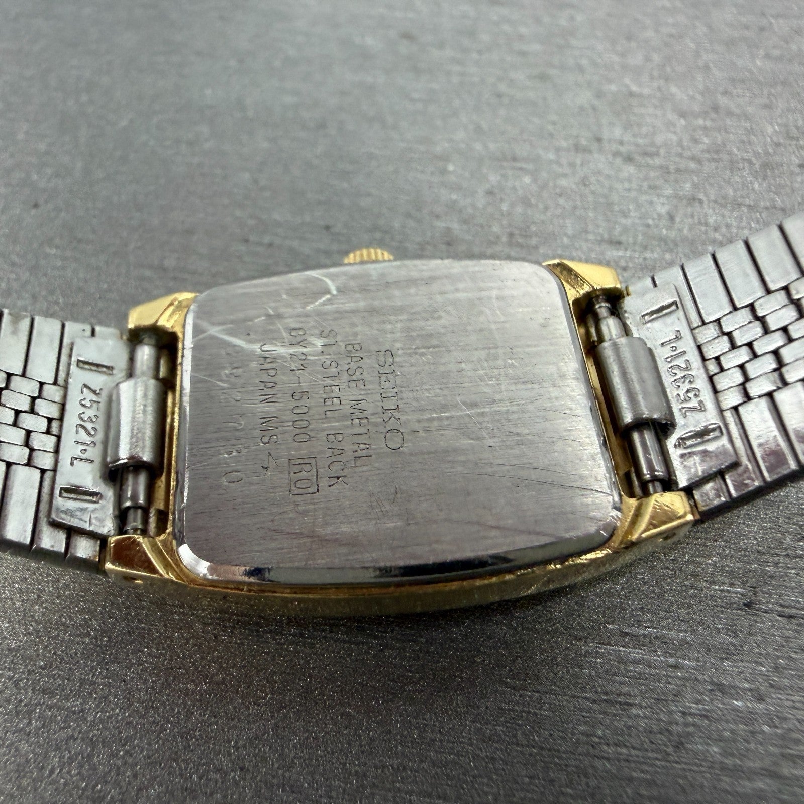 Seiko Watch Women 19mm Champagne Dial Gold Tone Rectangle 8y21-5000 New Battery79