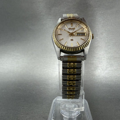 Seiko SQ Watch Women 25mm Silver Dial Two Tone Daydate Round 2A23-0039 NewBat5
