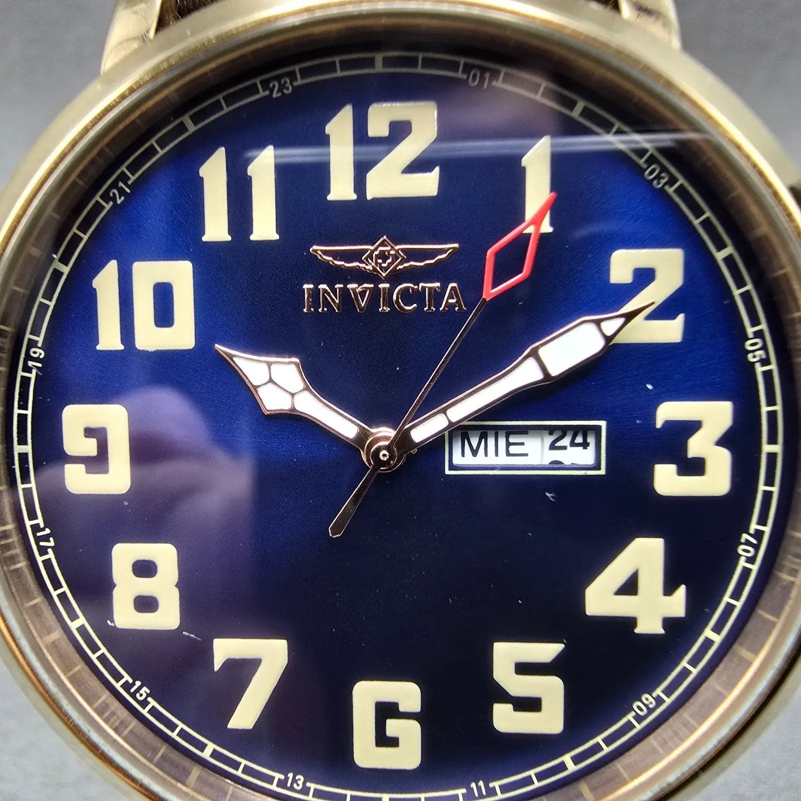 Invicta Vintage Watch Men 45mm Blue Dial Rose Gold Tone Daydate 18433 New Batt1
