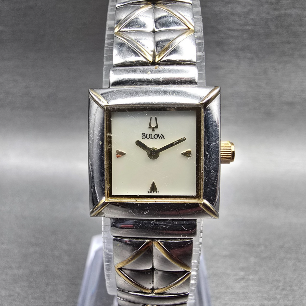 Bulova Watch Women 17mm MOP Dial Two Tone Square 98T71 New Battery0