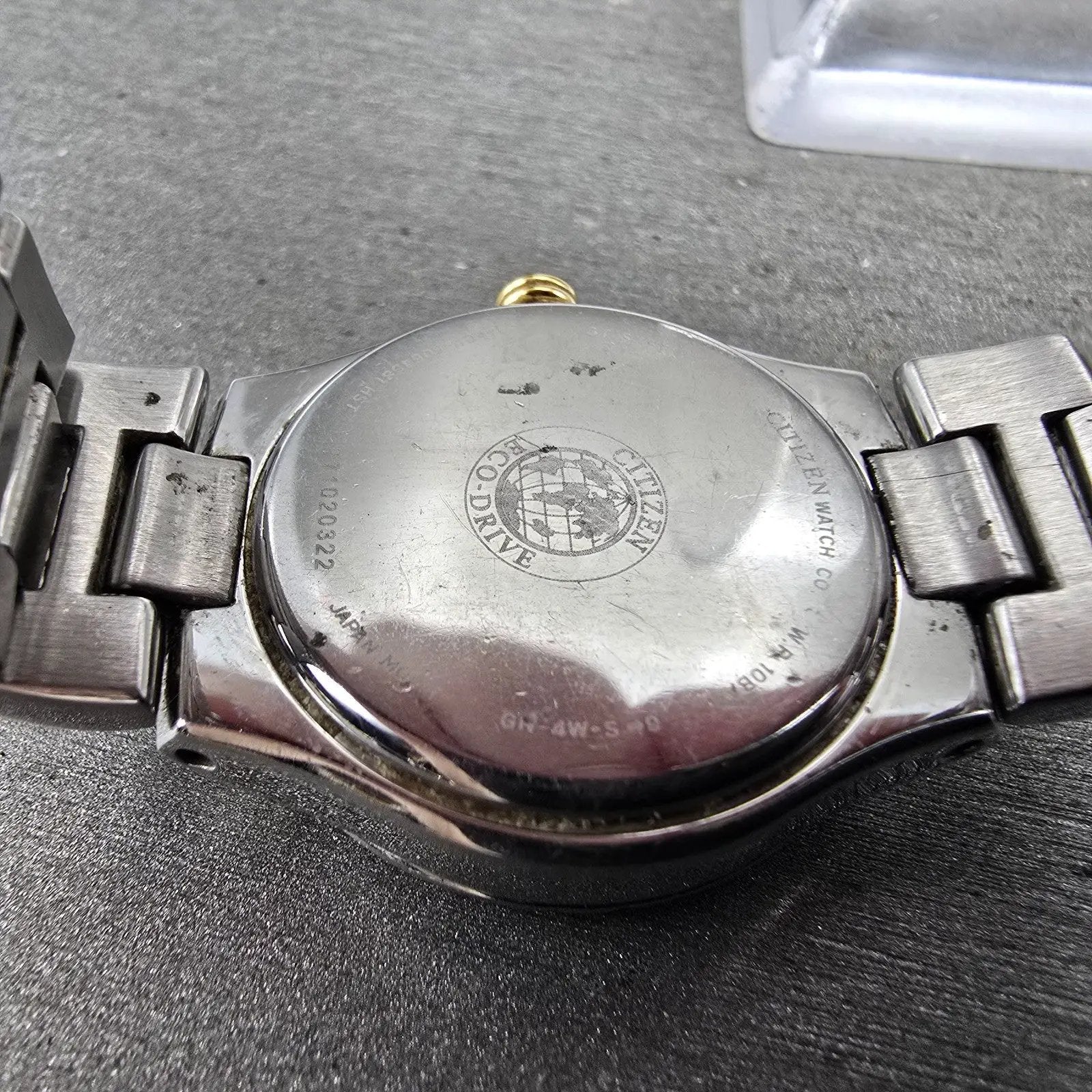 Citizen Eco-Drive Watch Women 26mm MOP Dial Two Tone Date E011-S064881 Runs9