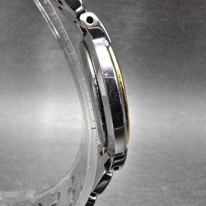 Movado Museum Watch Women 26mm Black Dial Two Tone 81.A1.833.1 New Battery3