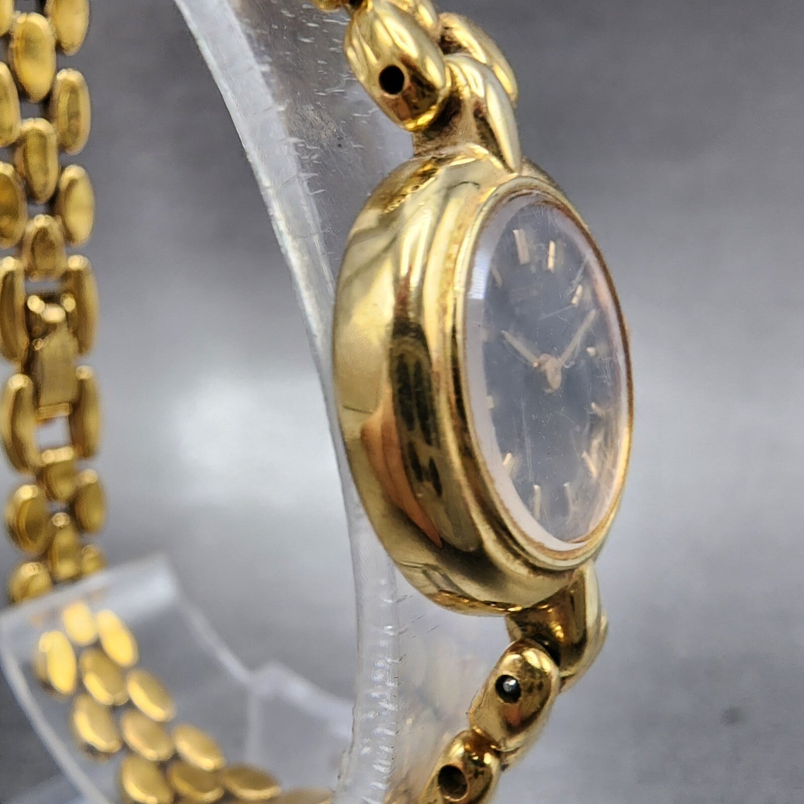 Seiko Watch Women 18mm Black Dial Gold Tone Round 1F200A29 New Battery VTG3