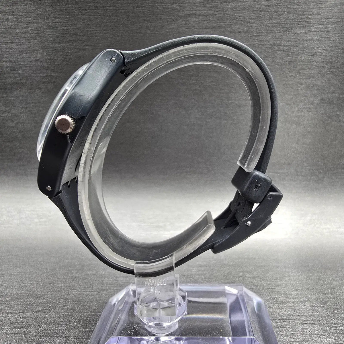 Swatch INC Watch Men 34mm White Dial Black Tone Round GA103 New Battery6