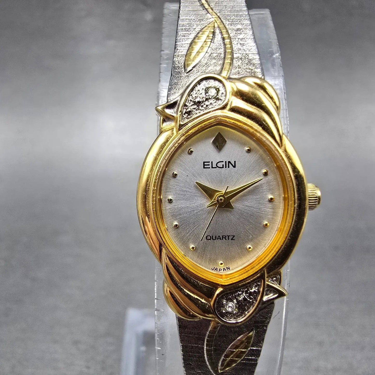 Elgin Watch Women 17mm Silver Dial Two Tone Oval Leafs EK909-007 New Battery0