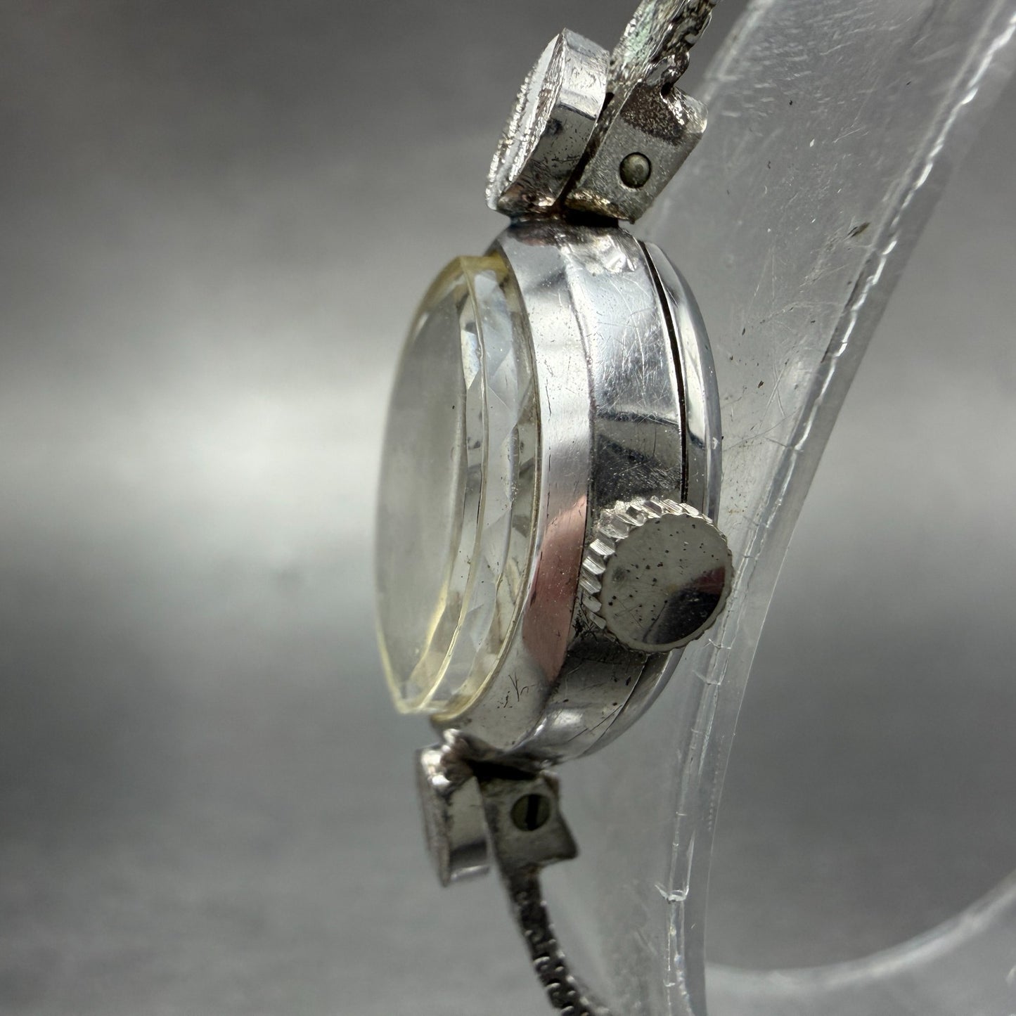 Seiko Solar Watch Women 15mm Silver Dial Silver Tone Oval Manual 10-7780 Runs2
