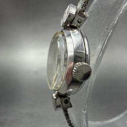 Seiko Solar Watch Women 15mm Silver Dial Silver Tone Oval Manual 10-7780 Runs2