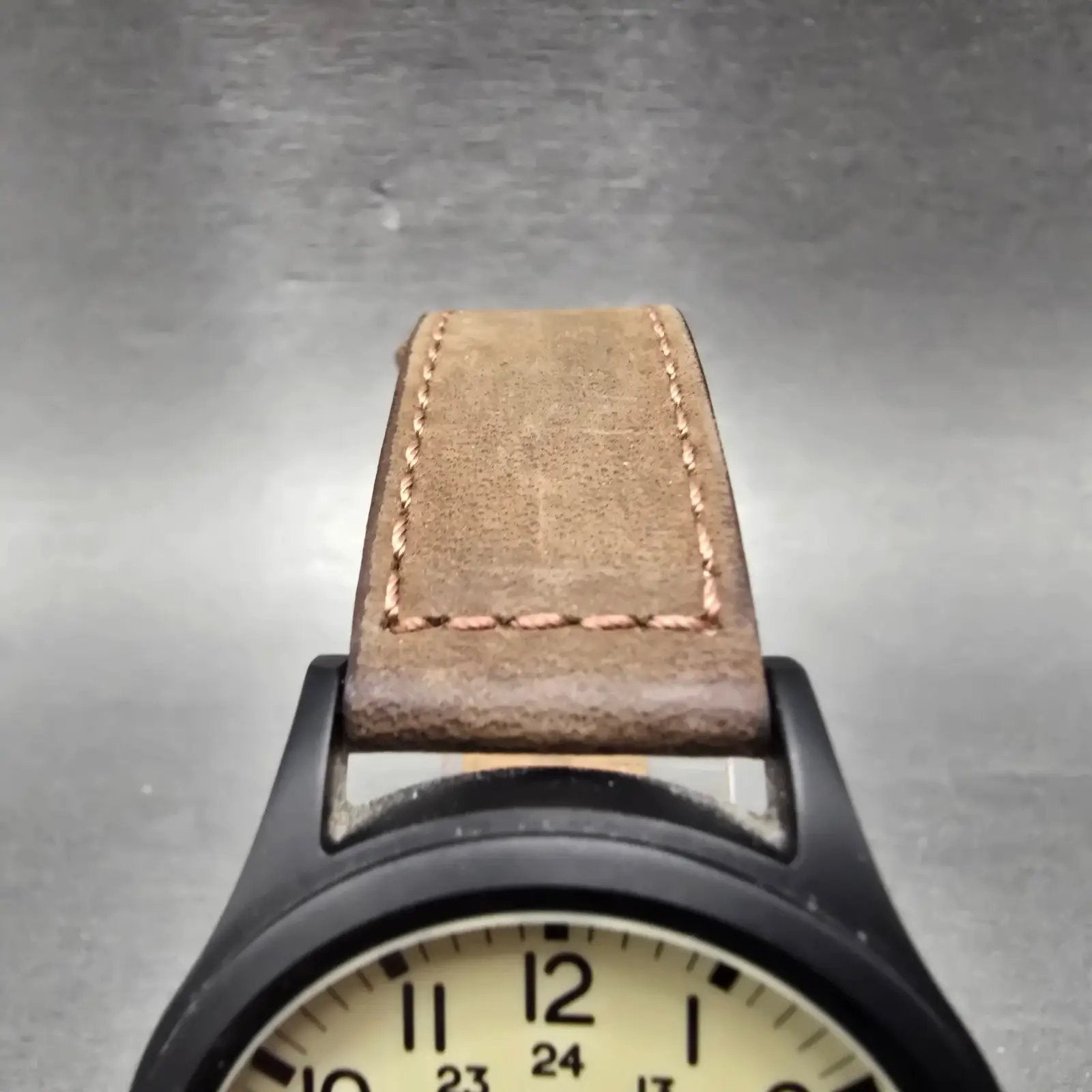 Timex Expedition Scout Watch Men 40mm Cream Dial Black Tone Date Round New BattP4