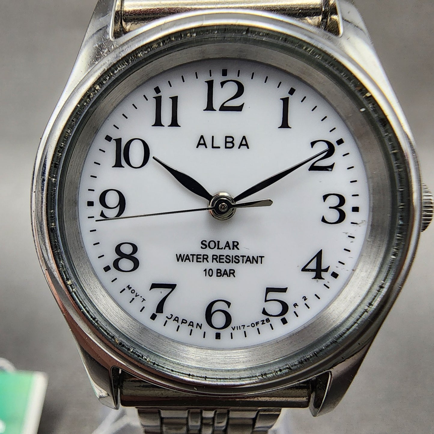 Seiko ALBA Solar Watch Women 25mm White Dial Silver Tone Round V1170AP0 Works1