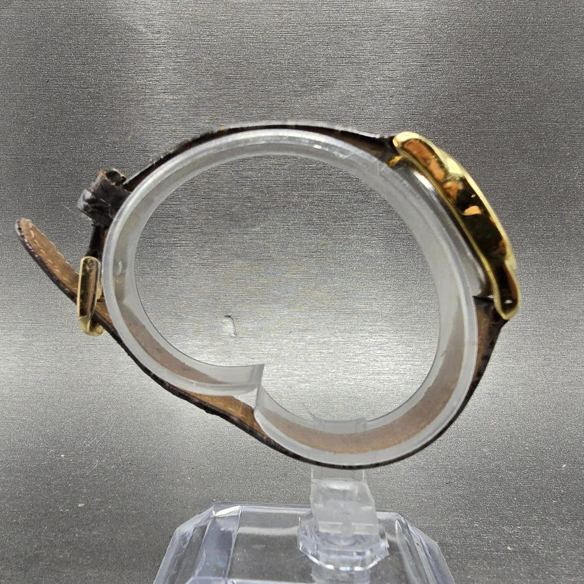 Citizen Eco-Drive Isis Watch Women 22mm White Dial Gold Oval E030-K16539 Runs8