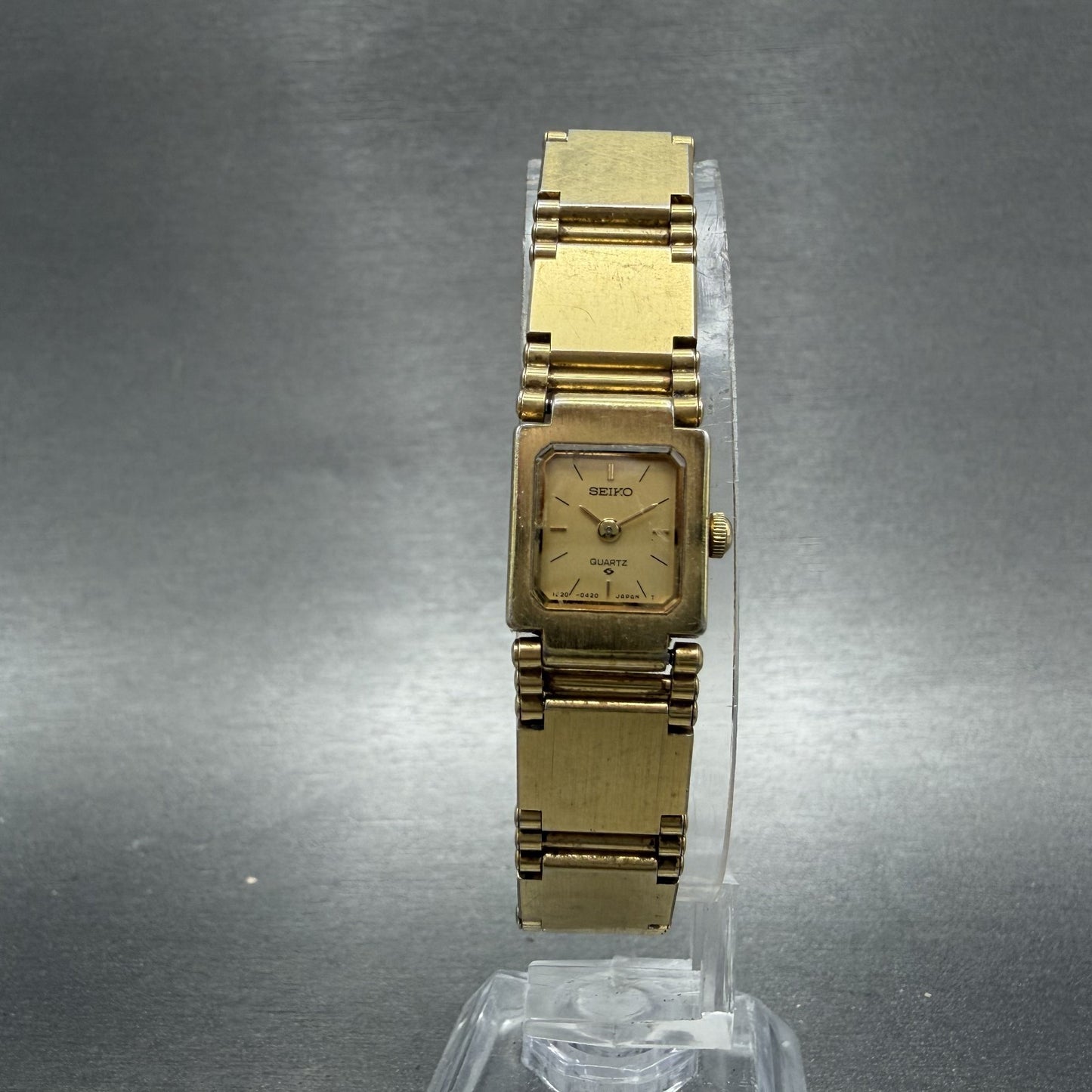 Seiko Watch Women 13mm Champagne Dial Gold Tone Square 1E205209 New Battery5