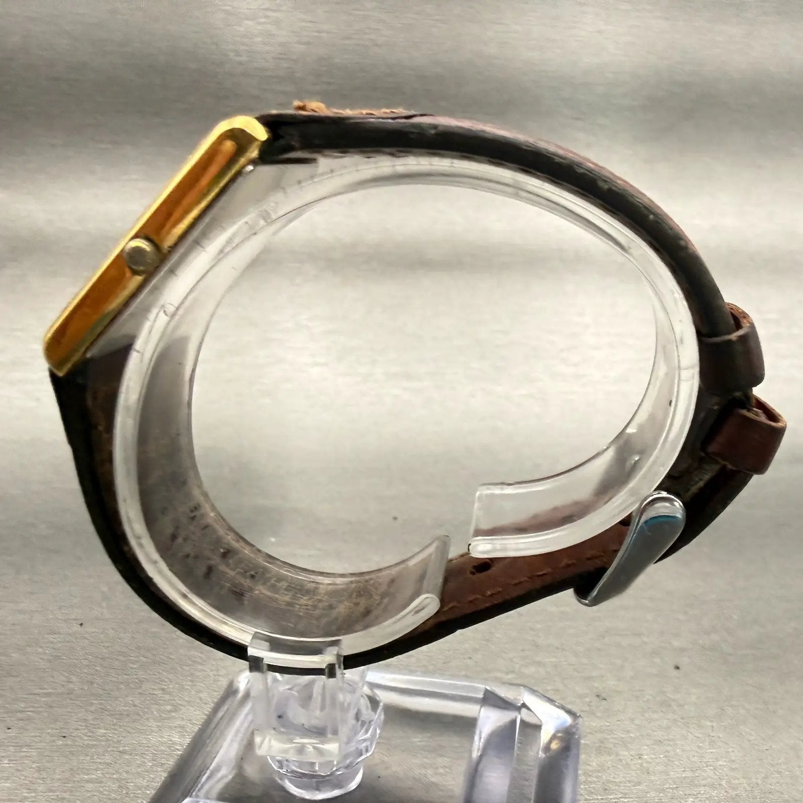 Seiko Watch Men 25mm Gold Dial Gold Tone Rectangle V700-5K30 New Battery Vintage6