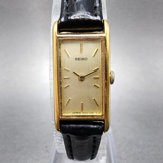 Seiko Tank Watch Women 13mm Champagne Dial Gold Tone 2e206129 New Battery0