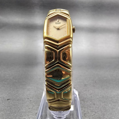 Seiko Watch Women 15mm Champagne Dial Gold Tone Rectangle 4N00-5939 New Battery5