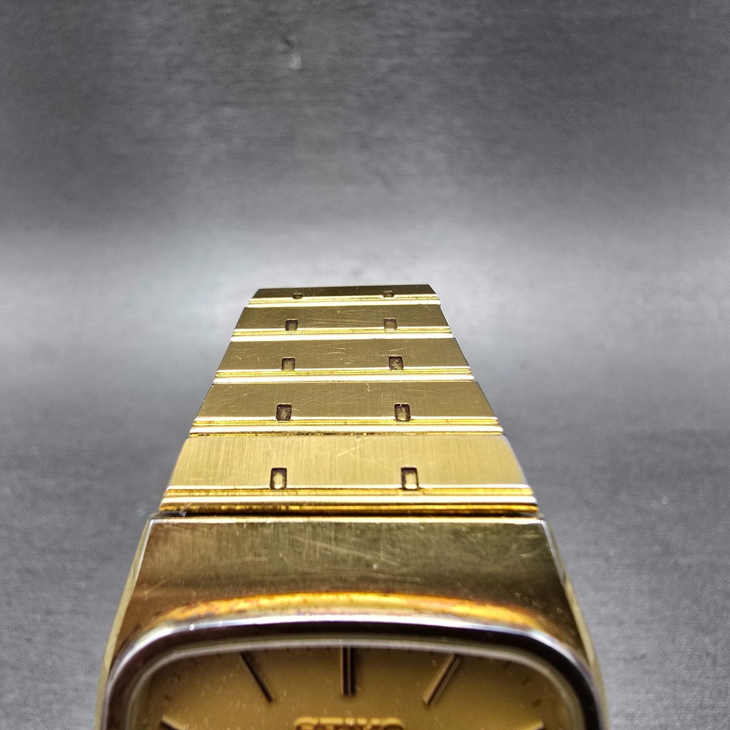 Seiko SQ Watch Men 32mm Champagne Dial Gold Tone Daydate 8123-5259 PARTS Vintage5