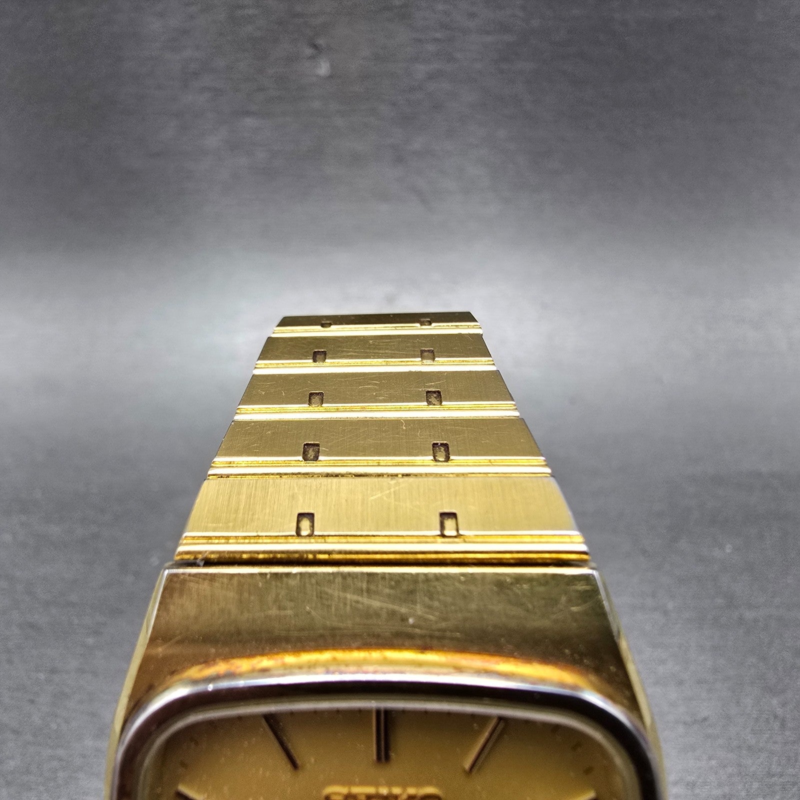 Seiko SQ Watch Men 32mm Champagne Dial Gold Tone Daydate 8123-5259 PARTS Vintage5