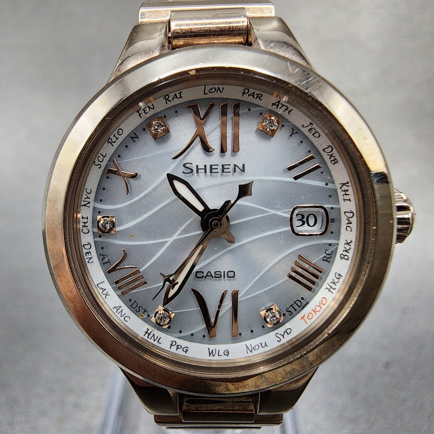 Casio Sheen SHW1700 Watch Women 26mm White Dial Gold Tone Date Round Runs1