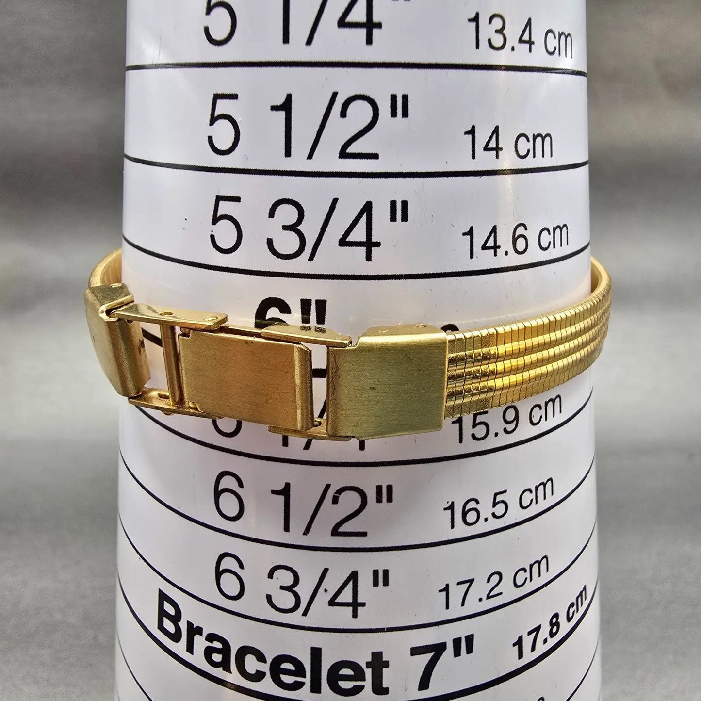 Seiko Pulsar Watch Women 16mm White Dial Gold Tone Oval V810-6370 New Battery9