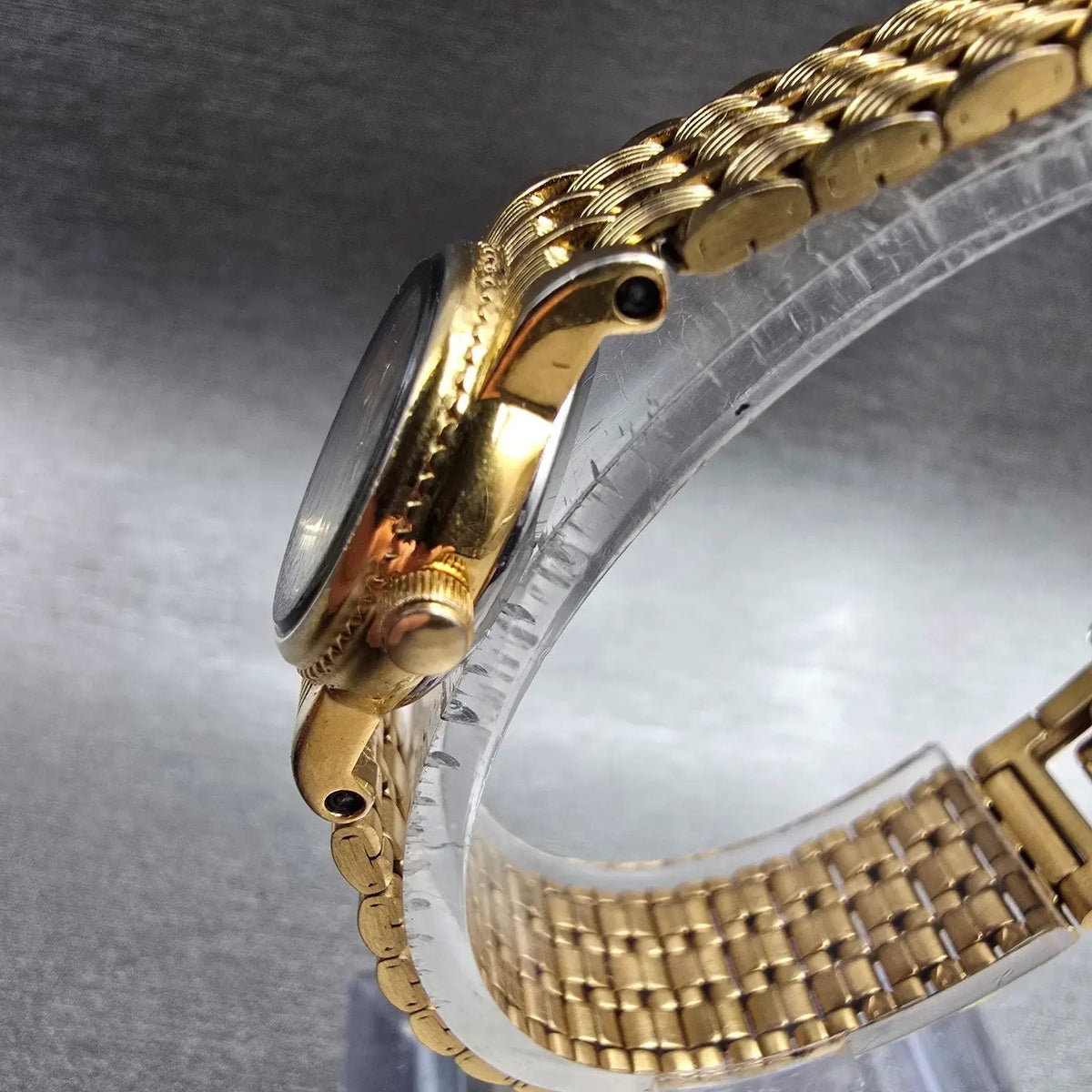 Citizen Watch Women 19mm White Dial Gold Tone Round 5930-S34774 New Battery2