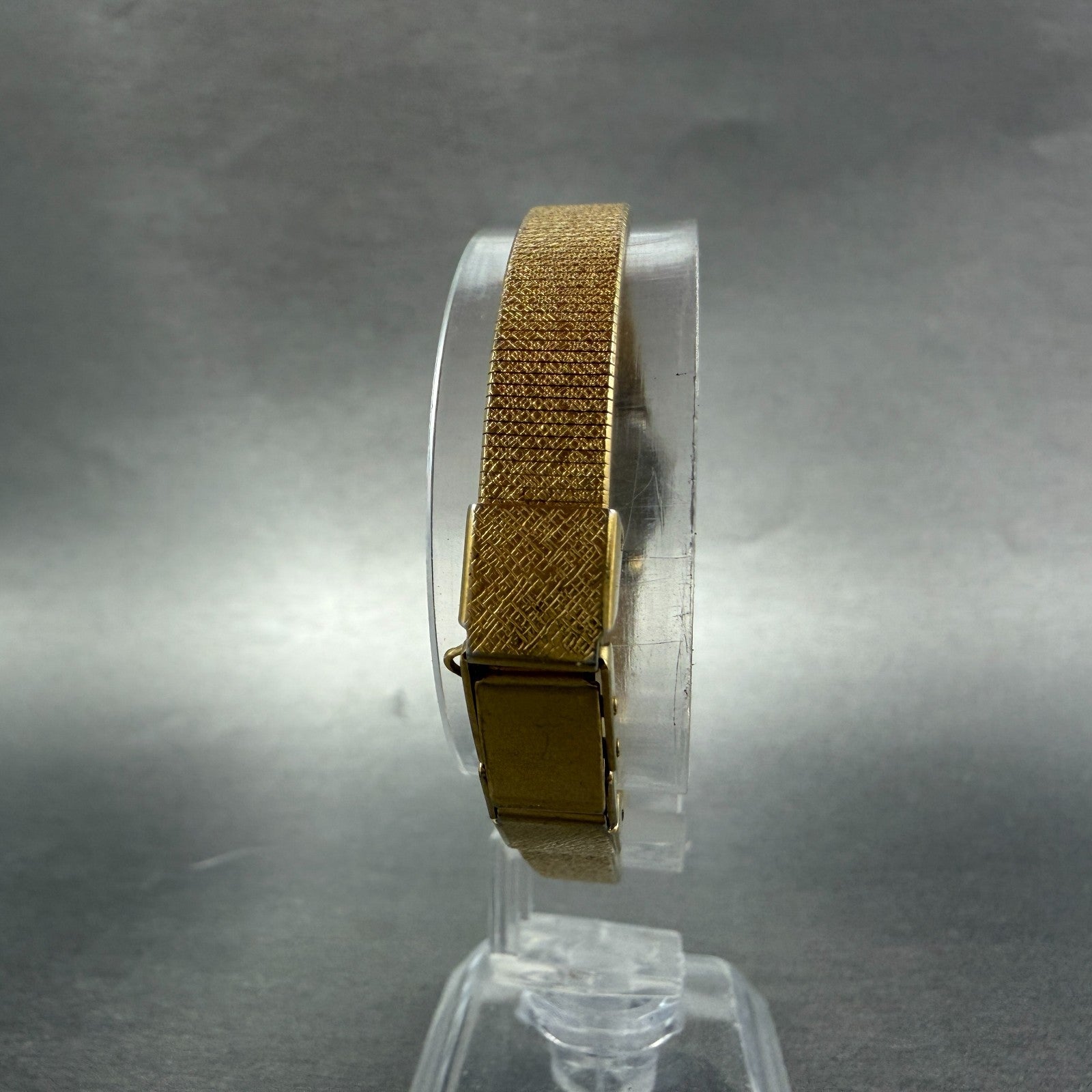 Seiko Watch Women 17mm Champagne DIla Gold Tone Round 2C20-0140 New Battery VTG7