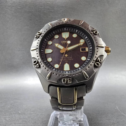 Citizen Eco-Drive Dive Watch Men 41mm Black Dial Titanium Date 7875-H04945 Runs5