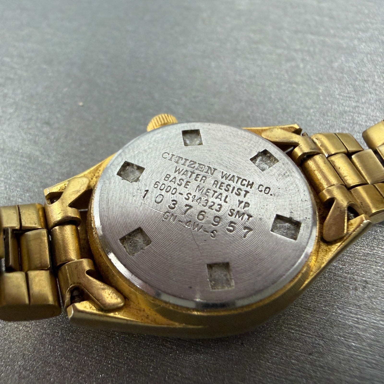 Citizen CQ Watch Women 24mm Champagne Dial Gold Tone Daydate 6000-S14323 NewBatt9