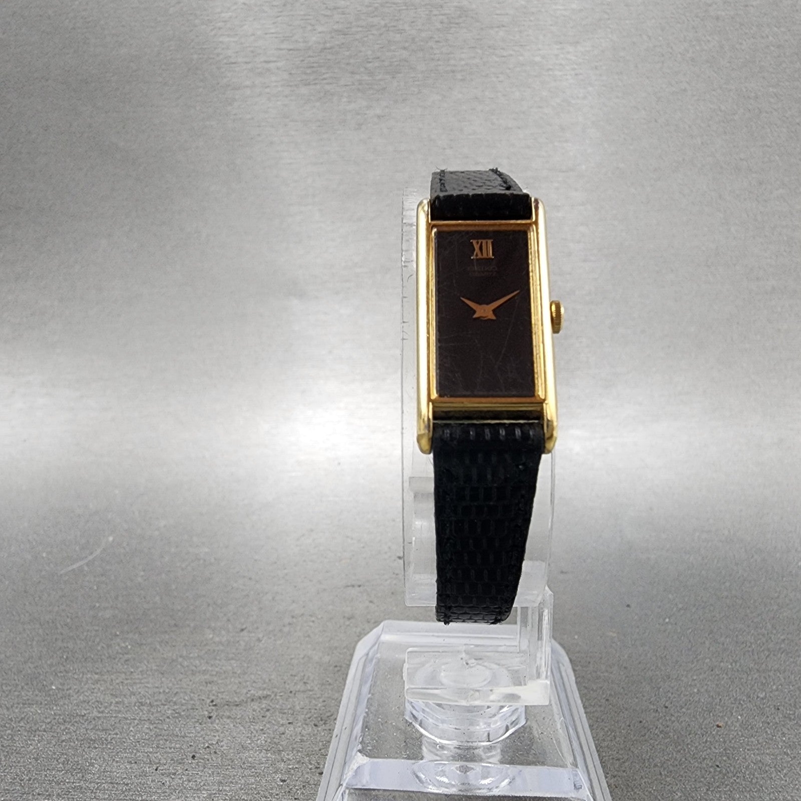 Seiko Tank Watch Women 13mm Black Dial Gold Tone Rectangle 2e206120 New Battery5