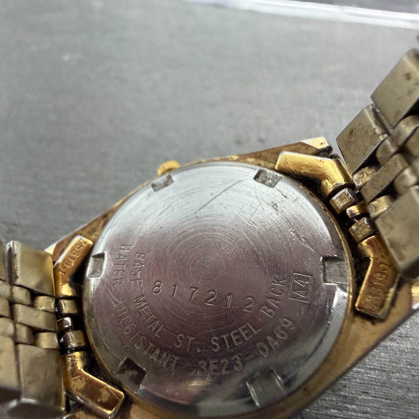 Seiko SQ Watch Women 24mm Black Dial Gold Tone Daydate 3E23-0A69 New Battery ABF9