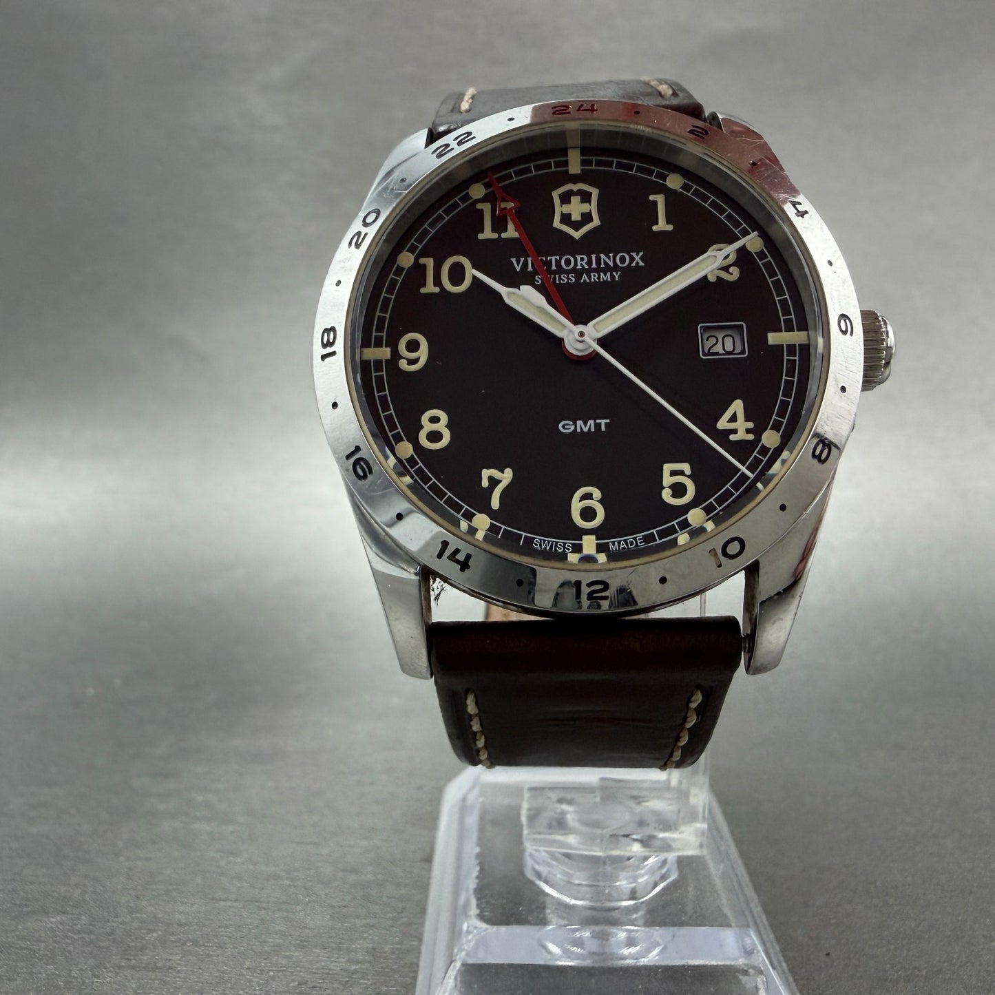 Victorinox Swiss Army GMT Watch Men 39mm Black Dial Steel Date 241648 New Batt5
